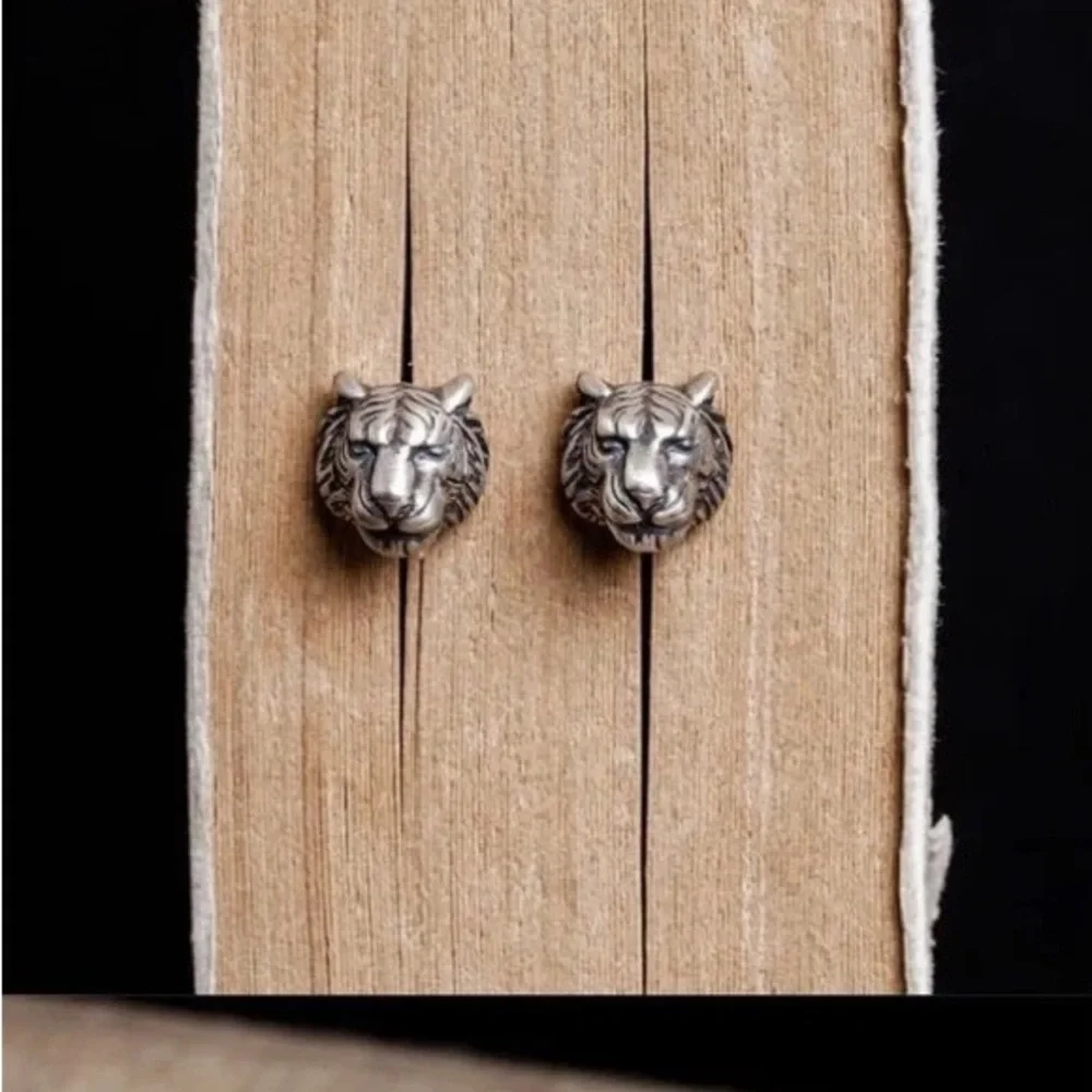 Single accent gothic style tiger head stud earring S925 sterling silver retro